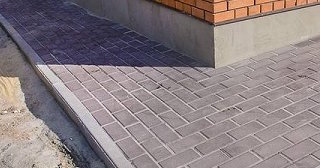 Укладка плитки на отмостку: Цена от 811 руб. в Ишимбае от ТротуарнаяПлитка