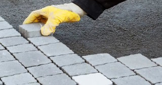 Укладка брусчатки в Ишимбае - цена от 811 руб. за м2 | ТротуарнаяПлитка